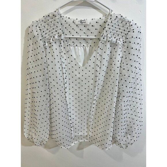 Beacon Apparel Retro Preppy Polka Dot Minimalist Feminine Office Chic Blouse - Picture 3 of 12